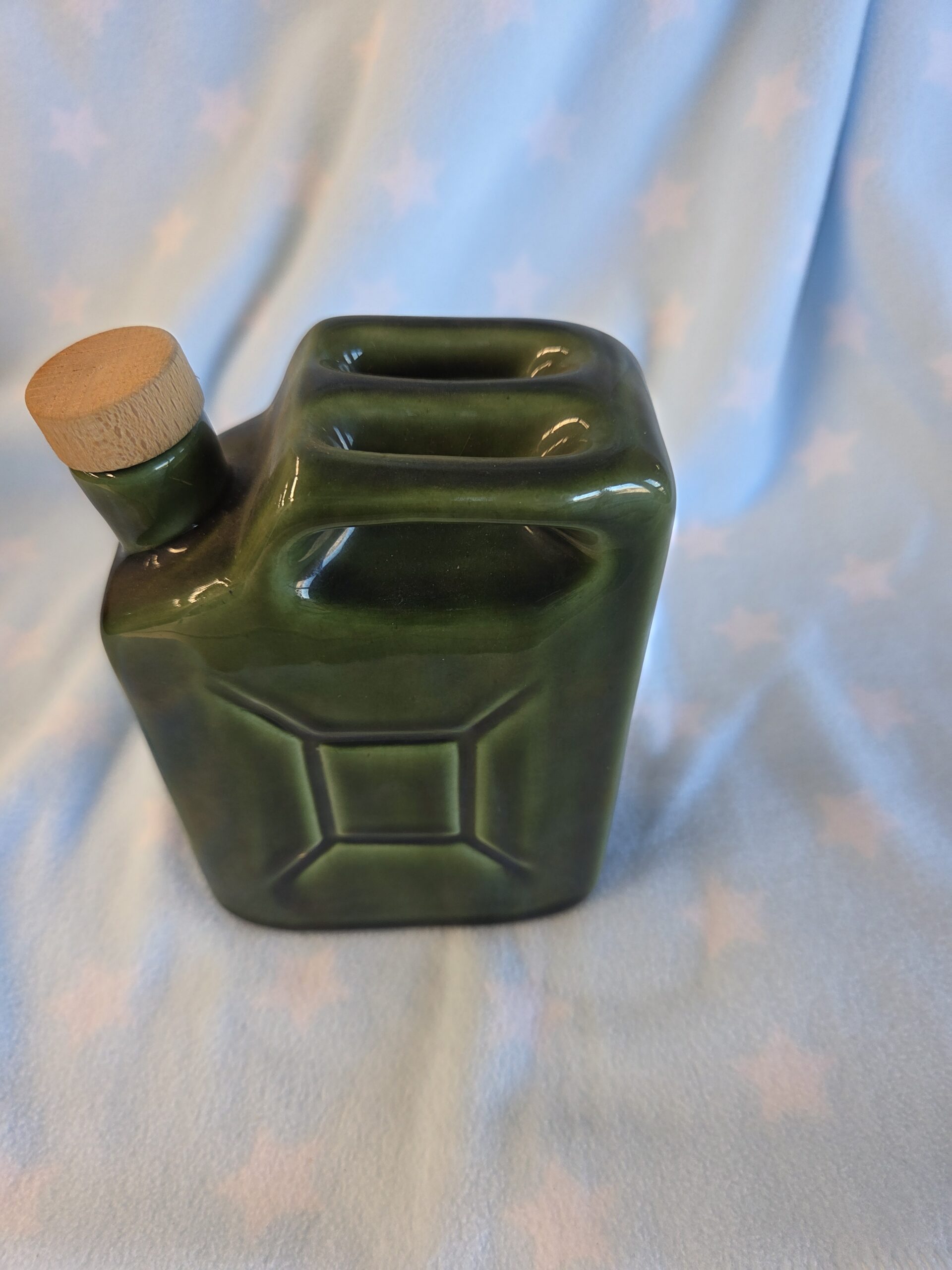 Novelty Ceramic Jerry Can Decanter – 0.5L Barware with Cork