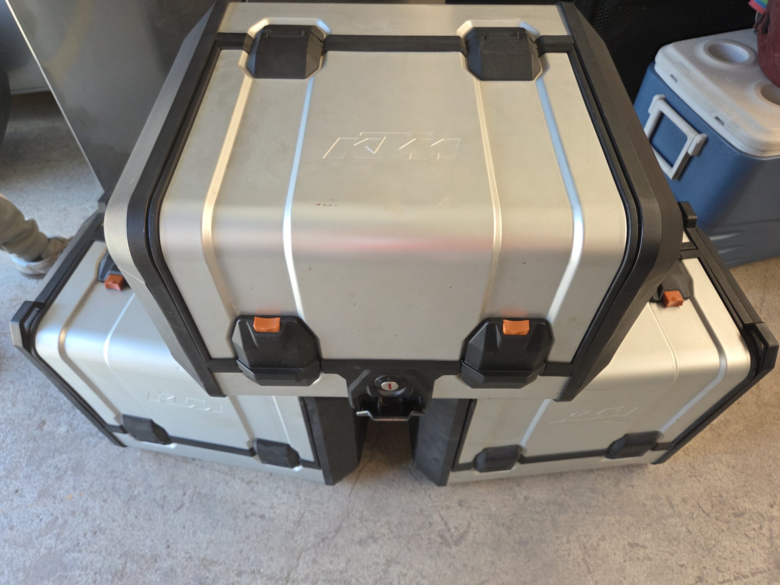 Genuine KTM Aluminium Pannier & Top Box Set (3-Piece Luggage System) - Image 2