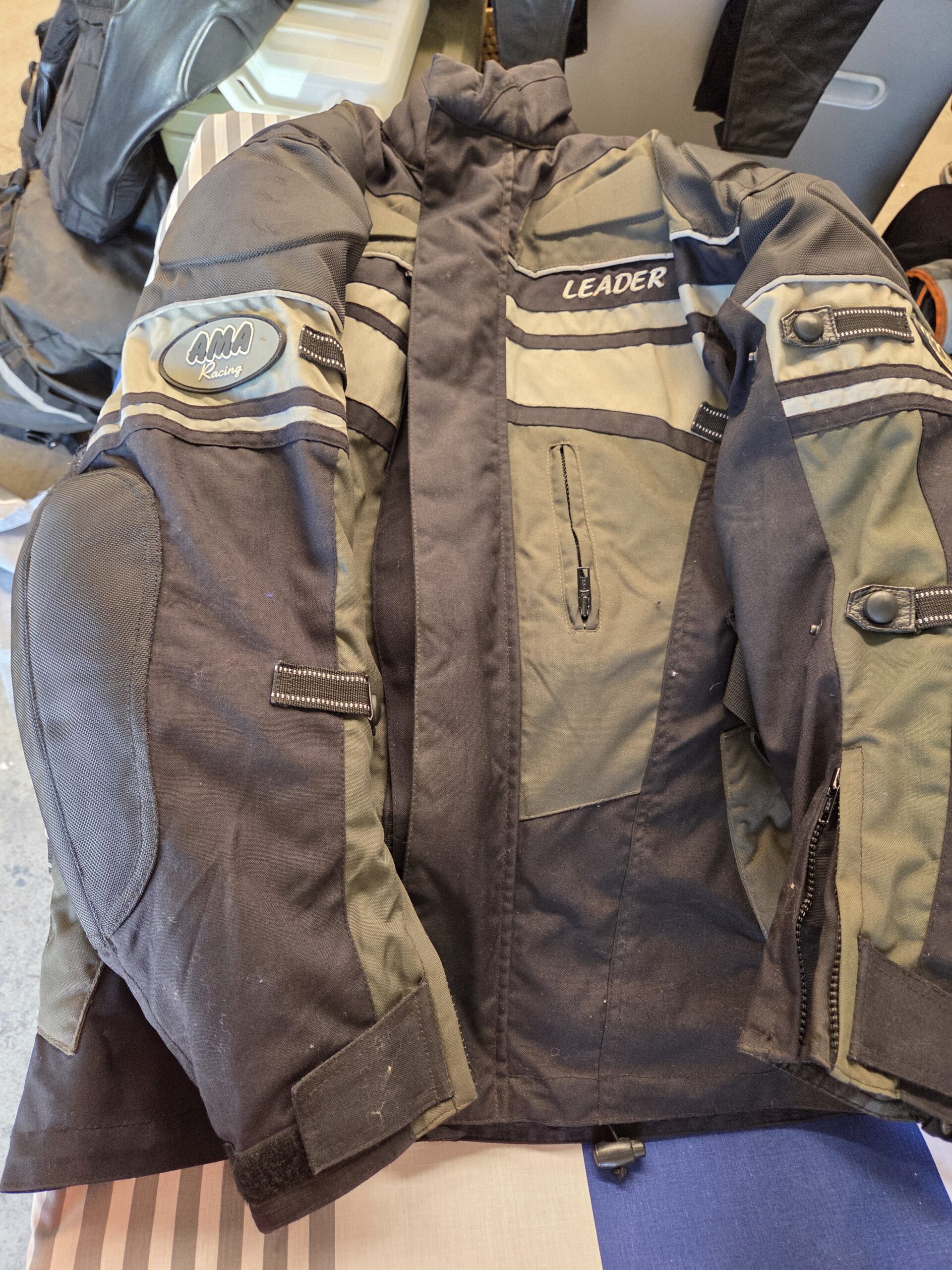 LEADER Motorcycle Touring Jacket – Protective Riding Gear (AMA Racing) – Black/Olive
