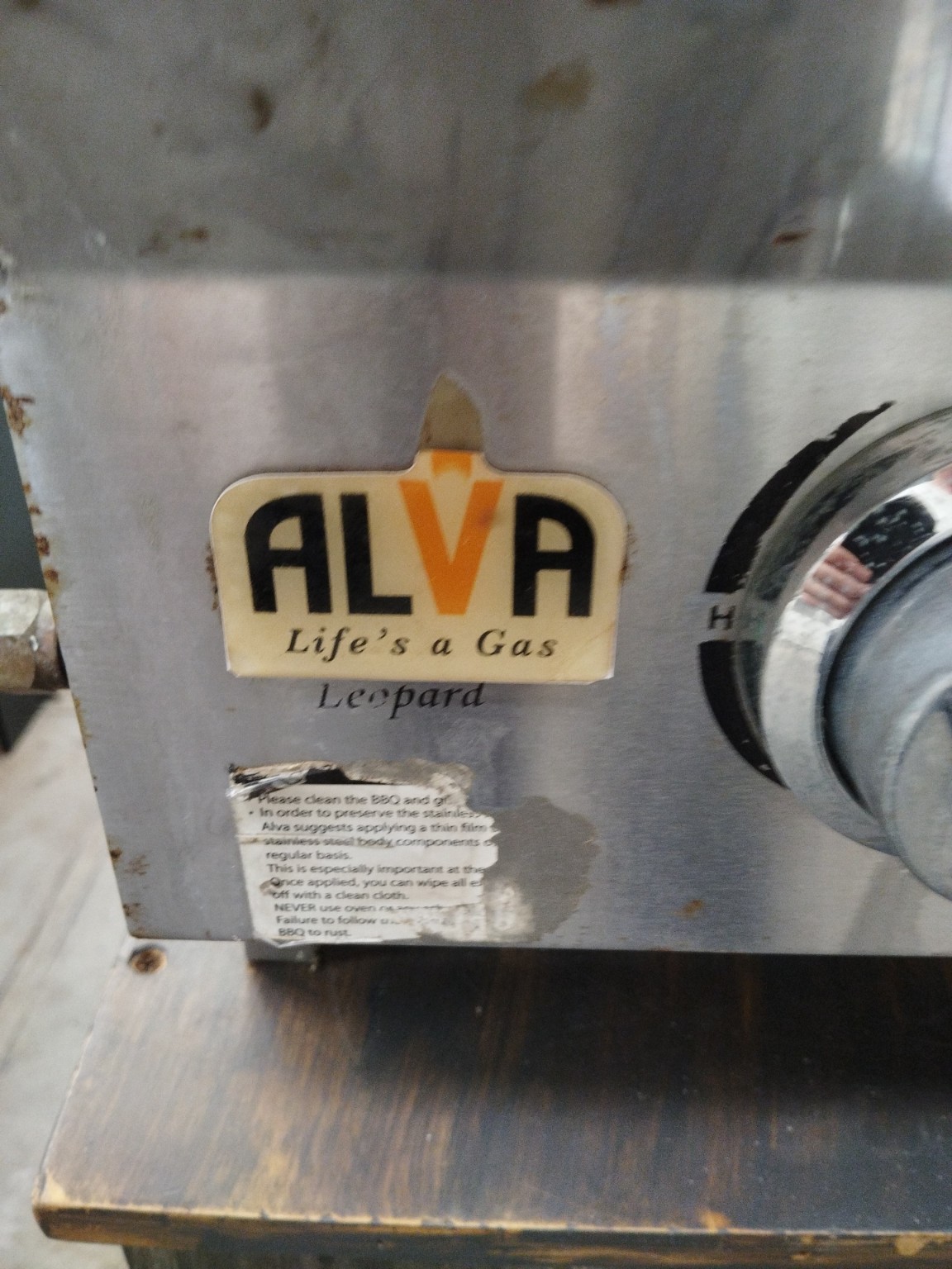 ALVA Leopard 6-Burner Stainless Steel Gas Braai with Rotisserie & Electric Motor - Image 3