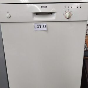 BOSCH FULL-SIZE WHITE FREESTANDING DISHWASHER WITH STAINLESS STEEL INTERIOR