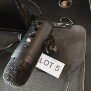 USB RGB DESKTOP CONDENSER MICROPHONE WITH ECHO CONTROLS & ADJUSTABLE STAND