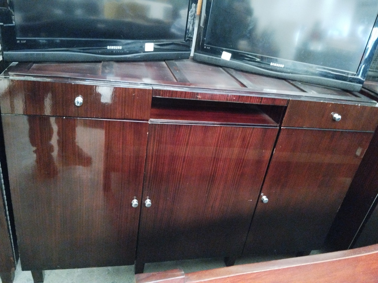Modern Dark Mahogany TV Entertainment Cabinet with Drawers & Storage Cupboards (3) - Image 3