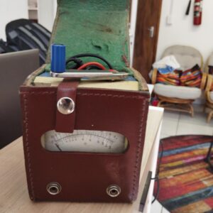 Megger analogue insulation resistance tester ("Megger")